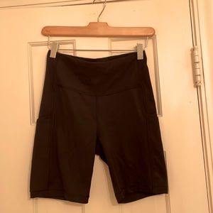 Athleta Ultimate Stash Pocket Short 7”